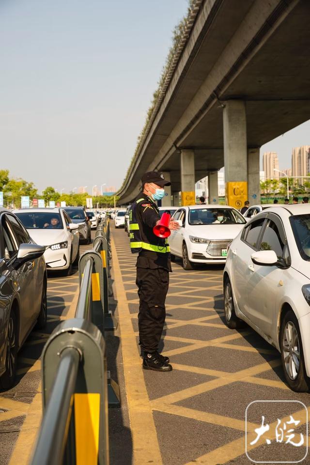 合肥高铁南站首次在“五一”期间开行夜间车 全力维护站区平稳有序运行