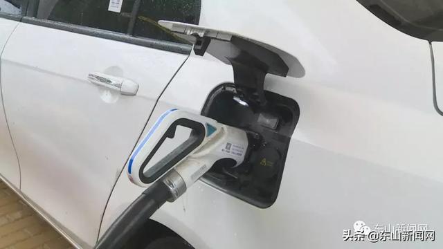 漳州东山：新能源汽车越来越普及 省钱又环保