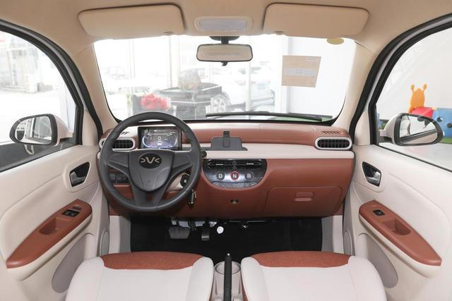 宏瑞小虎FEV正式上市，对标五菱MINI EV，起售价2.99万元
