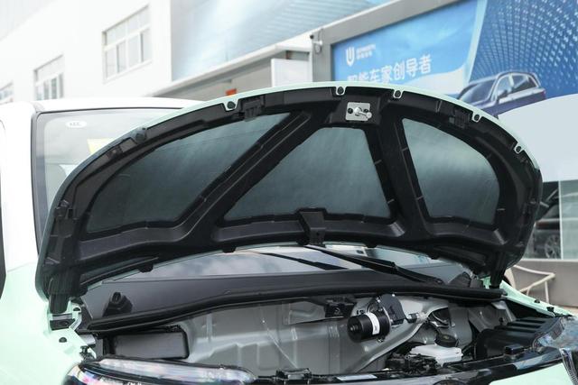 宏瑞小虎FEV正式上市，对标五菱MINI EV，起售价2.99万元
