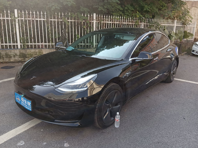 花17.8万高价买辆20款特斯拉Model 3，电池衰减严重，该不该退车？