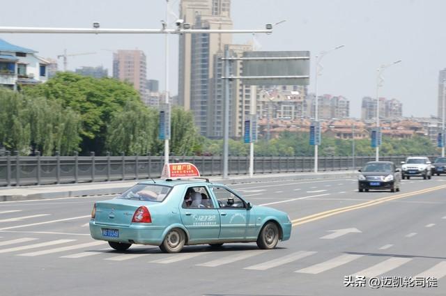 1万块想买辆二手车，这几款合资手动万元车省心又好开