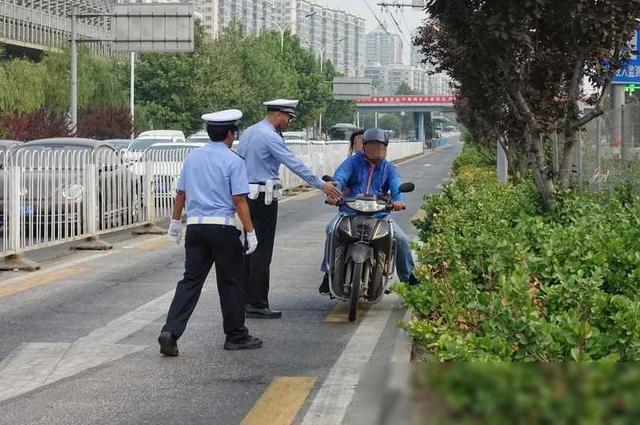 5月1日起，天津电动车将实施新政策，1种车禁行