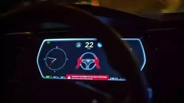 小试回头率超高的特斯拉Model X，有你想不到的上瘾体验！