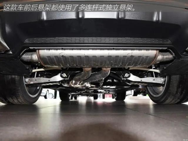 Cayenne：V6+8AT+四驱，百万级德系SUV！经典永不过时，还看BBA？