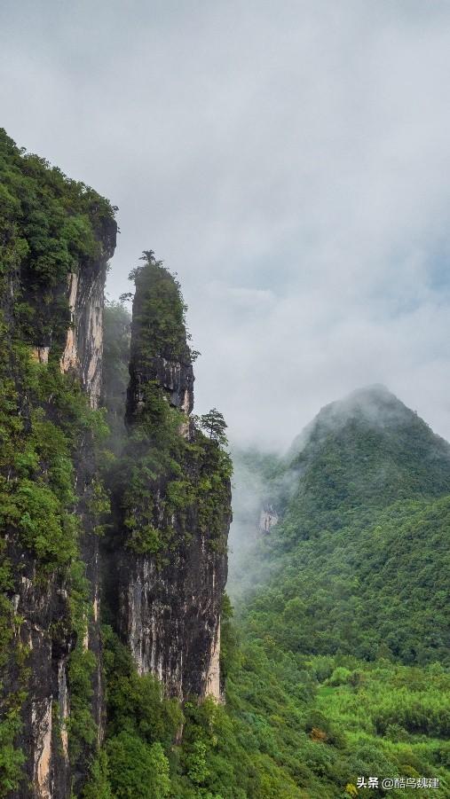 最美自驾线路，房车露营，看山玩水感受喀斯特的震撼地貌