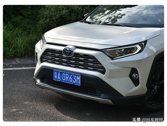 城市SUV王者！配置高端，油耗仅5.8L，评RAV4荣放