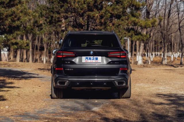 宝马X5：“真香警告”？轴距3米1的中大型SUV，BBA中它一车难求！