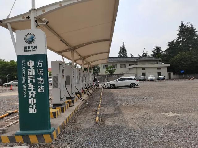 安装限位器、共享停车......方塔南路停车场改造升级