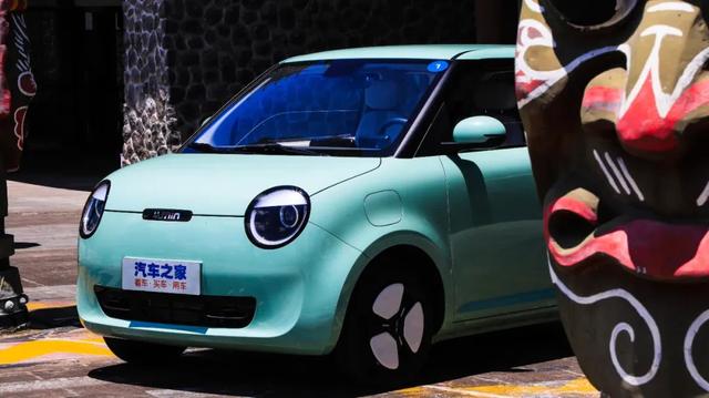 长安Lumin：4.89万起售的代步神器，颜值不输MINI？