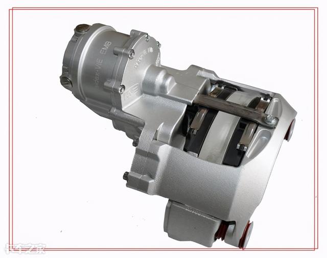 放弃气压改用电机控制，卡车制动系统迎来新技术革命？