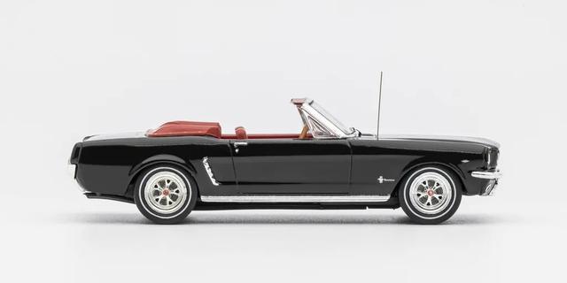 野马的初始形态，1964年Mustang敞篷模型试玩