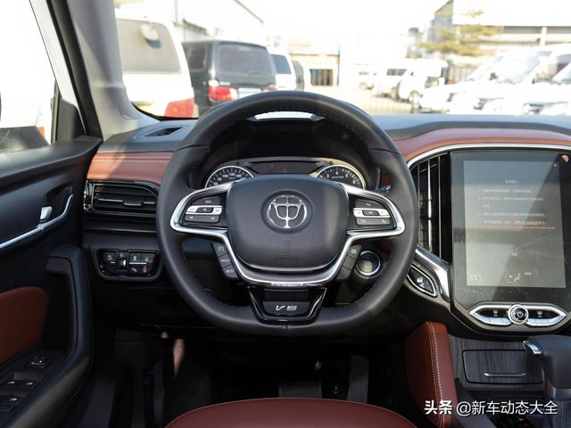 最低售价8.79万元你喜欢吗？实拍中华V6