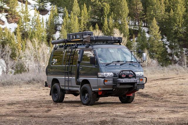 越野“钢炮”露营车！三菱Delica Starwagon L300的极致改装之旅