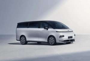 2013新款电动汽车(2024年初纯电MPV第一款高端纯电MPV LEVC翼真Xspace亮相)