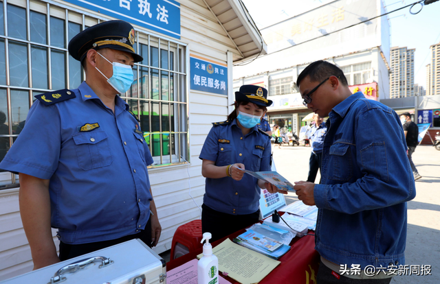 市民点赞！客运西站这里有一个便民服务岗