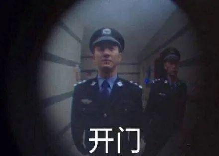 假期第一天，江苏盐城交警上演现实版“保持通话”