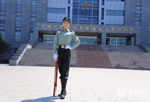 学霸方队！美女教练！首次亮相国庆阅兵的院校科研方队教练是山东这名96后