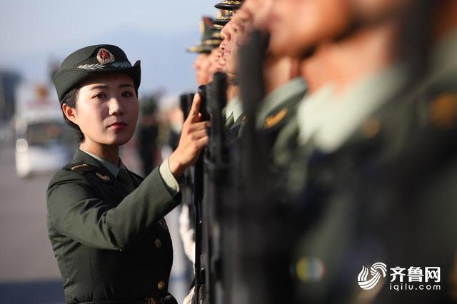 学霸方队！美女教练！首次亮相国庆阅兵的院校科研方队教练是山东这名96后