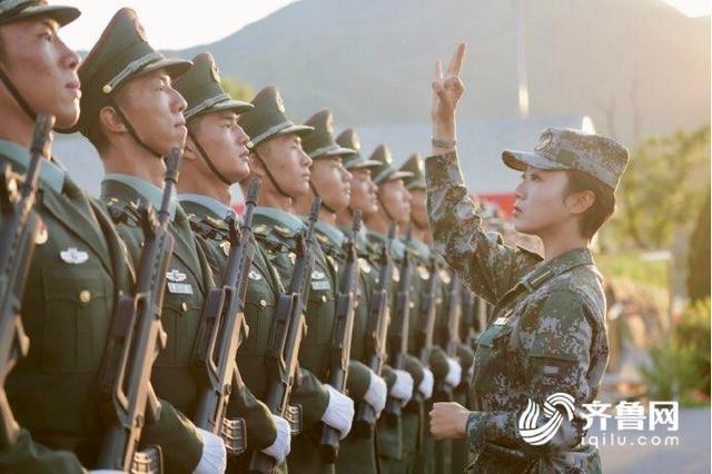 学霸方队！美女教练！首次亮相国庆阅兵的院校科研方队教练是山东这名96后