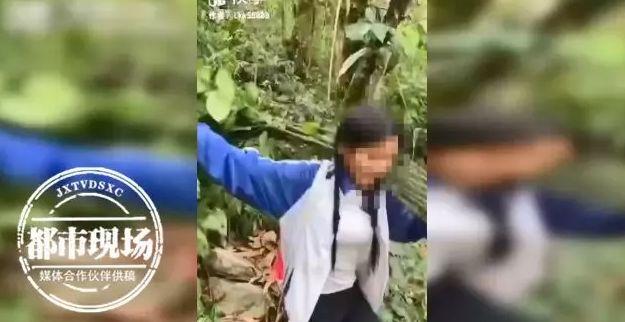 惹众怒！女主播竟和父亲直播“猎捕”野生动物